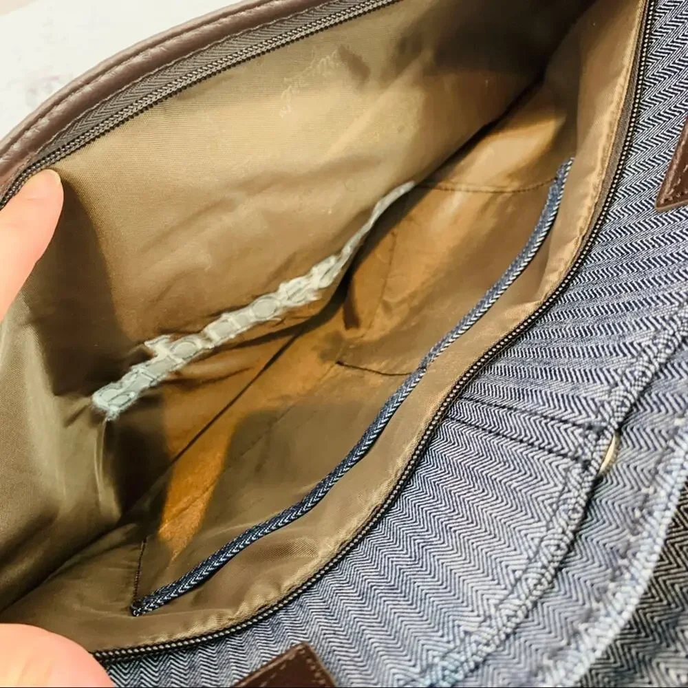 Thirty-One Suite Success Cassondra embroidered bag